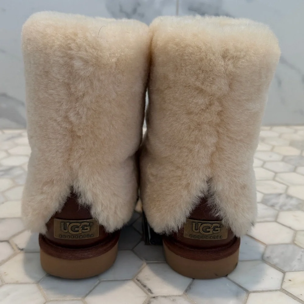 UGG PATTEN Shearling Cuff Chestnut Brown Leather Boots Women’s Size 6